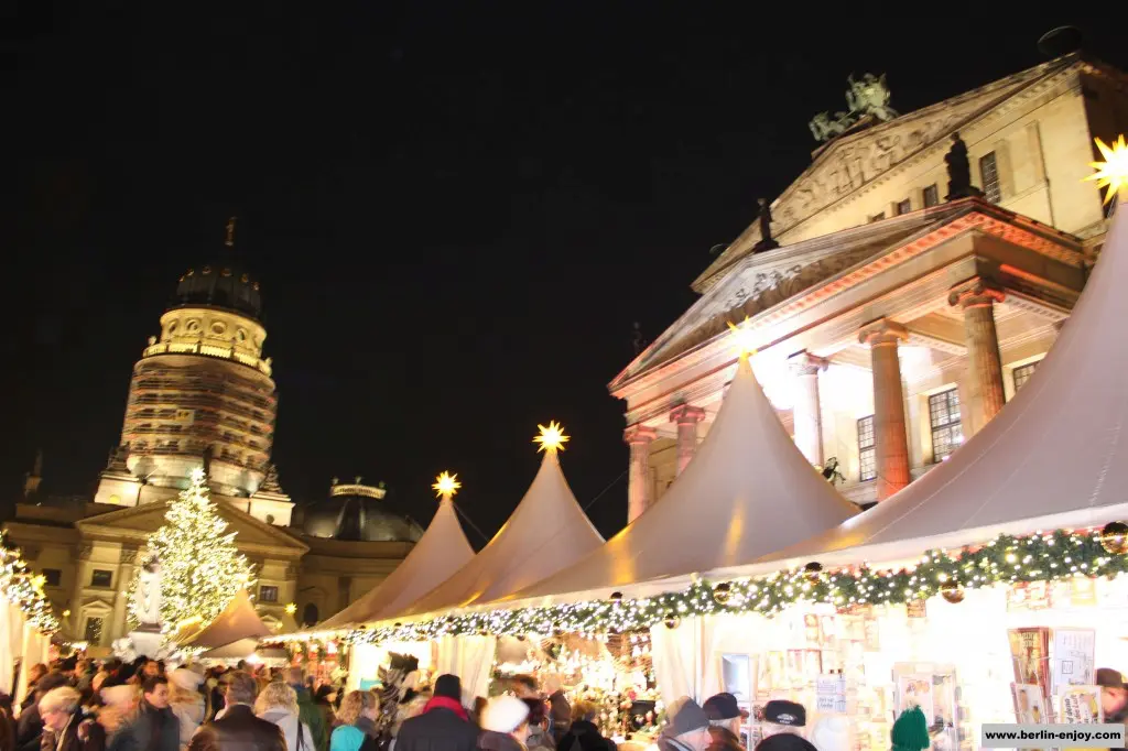 The great atmosphere on the Christmas market Weihnachtszauber 